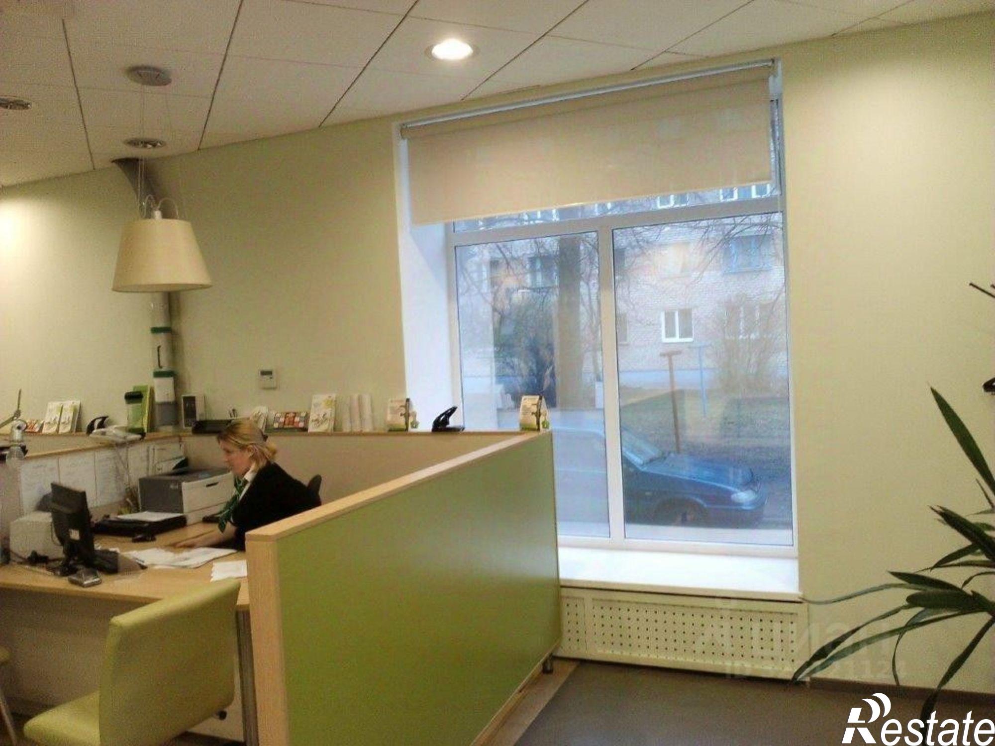 Сдать торговое помещение за 88 585 рублей на Октябрьский проспект, 10 к1