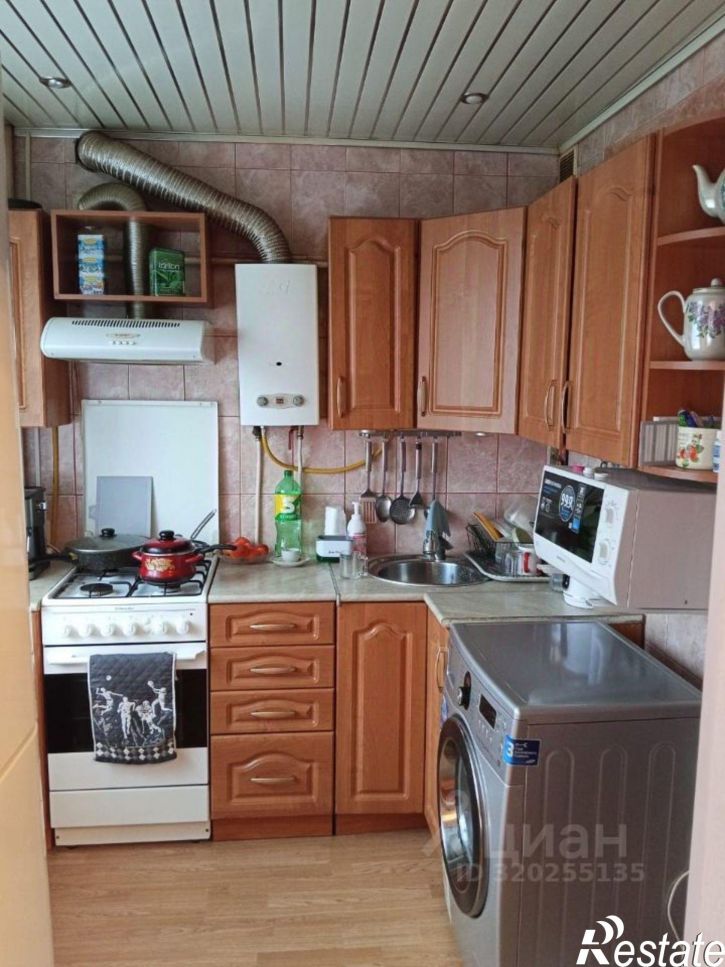 3-комн квартира пр-кт Гагарина, 21 1,  д. 21 1,  к. 1