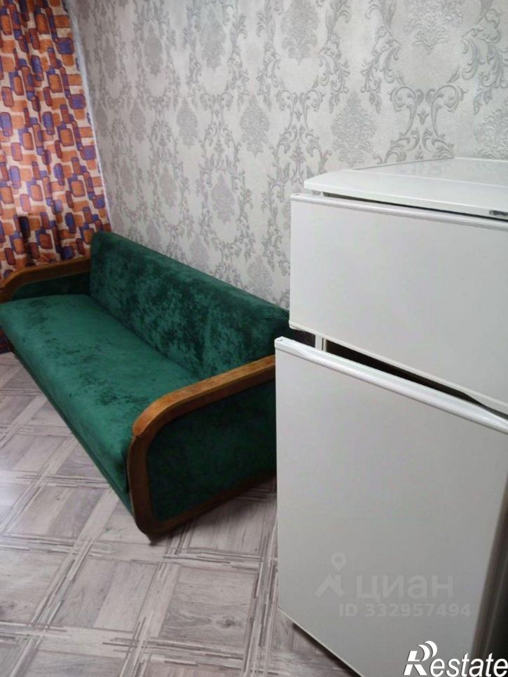 Комната ул Комсомольца Зверева, 10,  д. 10