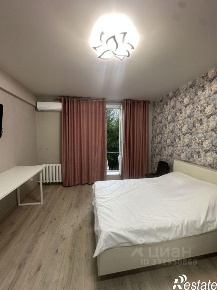 3-комн квартира пр-кт Гагарина, 50,  д. 50
