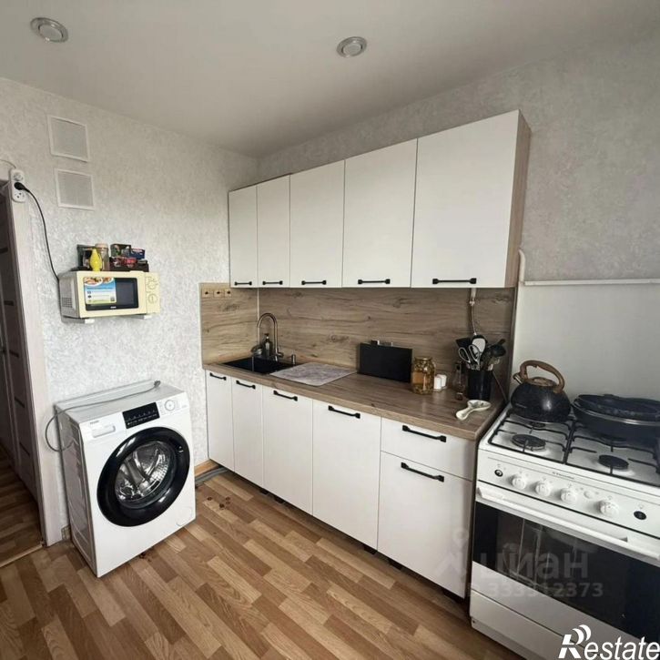 1-комн квартира ул Комсомольца Зверева, 8,  д. 8