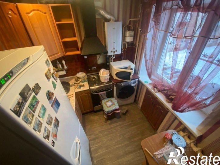2-комн квартира набережная Лейтенанта Шмидта, 9,  д. 9