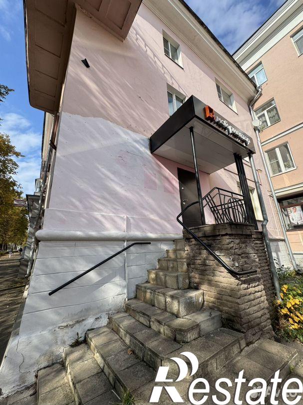 Сдать офис, помещение под офис за 11 000 рублей на проспект Ленина, 35