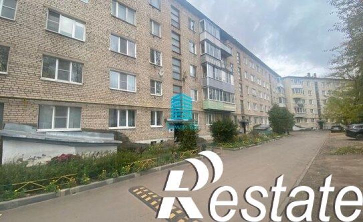 4-комн квартира улица Маршала Жукова, 18,  д. 18
